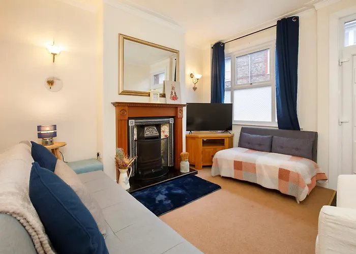 Stone's Throw Townhouse *