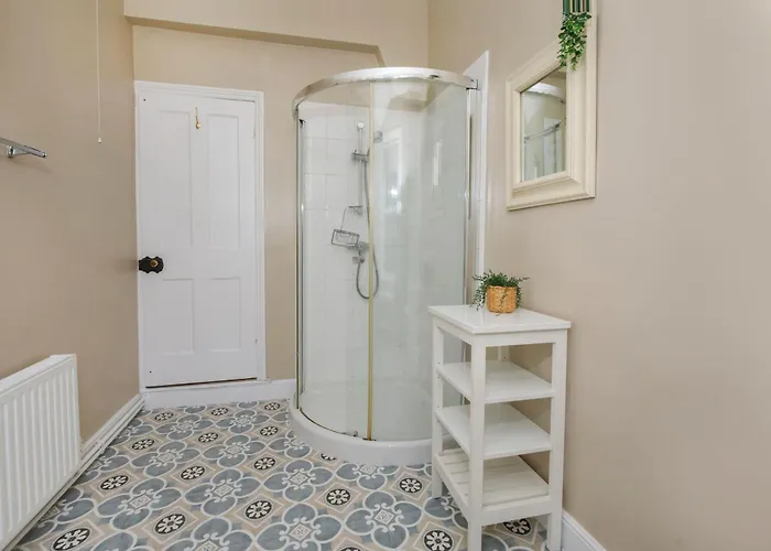 Stone's Throw Townhouse *