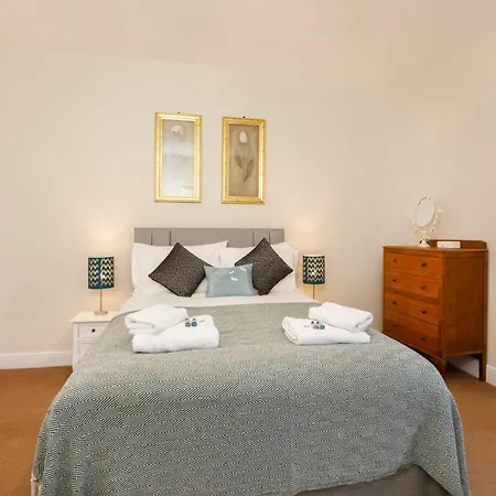 펜션 Stone's Throw Townhouse 요크