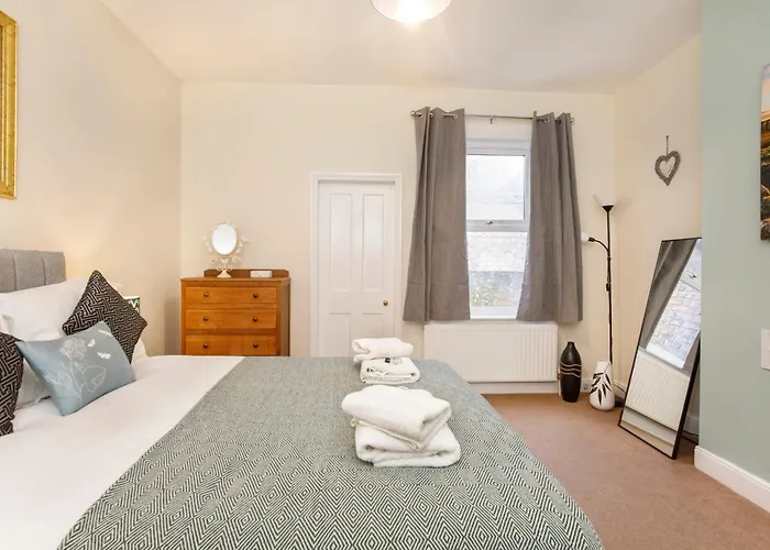 Stone's Throw Townhouse